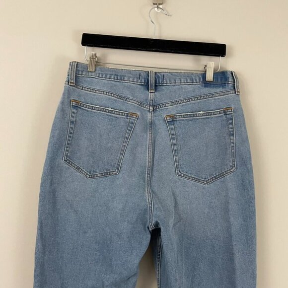 Abercrombie & Fitch Ultra High Rise The '90s Slim Straight Jeans Size 14/32 - Picture 8 of 8